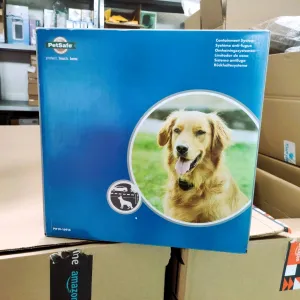 PetSafe, Stay & Play Wireless Escape Proof Fence with Replaceable Battery Collar, No Wire to Bury, Covers Area of 3000m2, Suitable for Dogs 2.3kg and Above, Portable and Adjustable