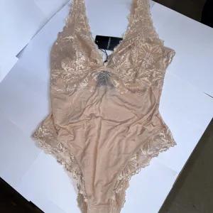 Emporio Armani Dreamy Viscose Lace Women's Body Brief T-Shir