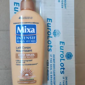 Mixa Intensive Dry Skin - Nourishing Body Lotion Sun Effect - Self-Tanning - Progressive and Uniform Natural Golden Tan - Matte Skin - Hypoallergenic - 250 ml